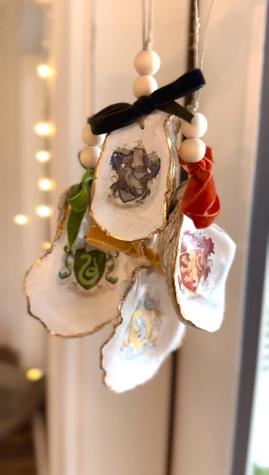 House Crest Oyster Ornaments Set